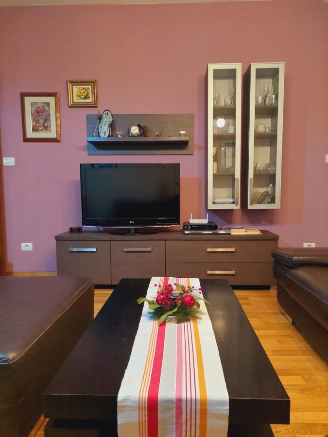 Apartman Sara 2 Podgorica Exterior photo